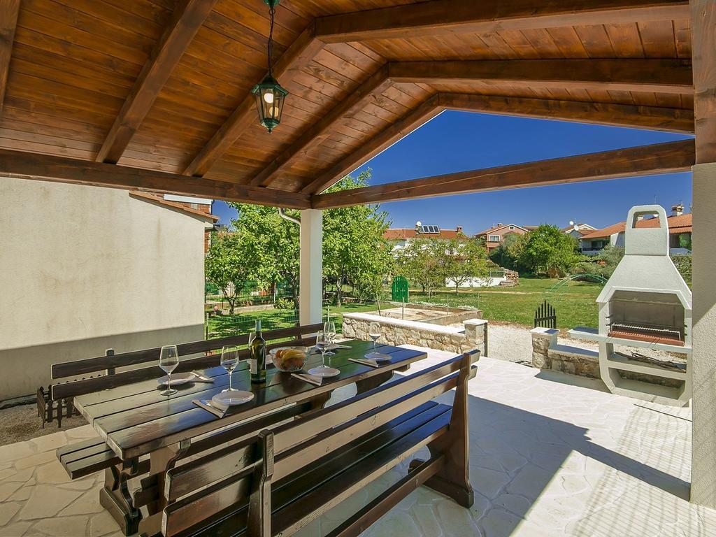 Charming Beachfront Holiday Home In פורץ חדר תמונה