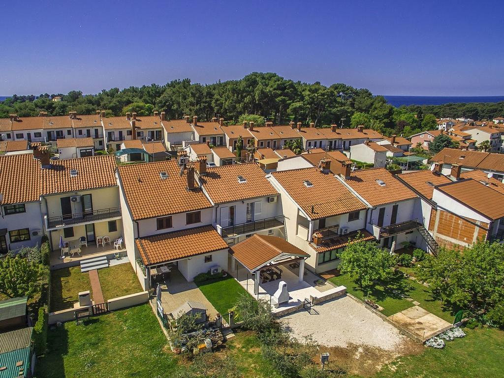 Charming Beachfront Holiday Home In פורץ חדר תמונה