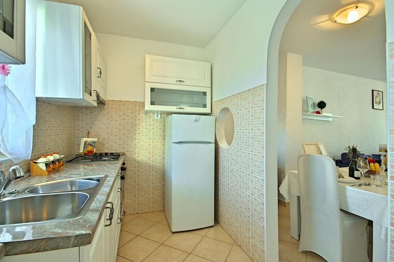 Charming Beachfront Holiday Home In פורץ מראה חיצוני תמונה
